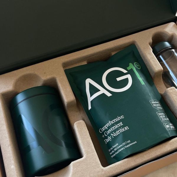Ag1 pouch welcome kit2