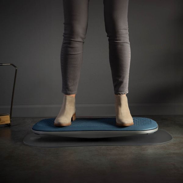 Level balance board for standing desk5