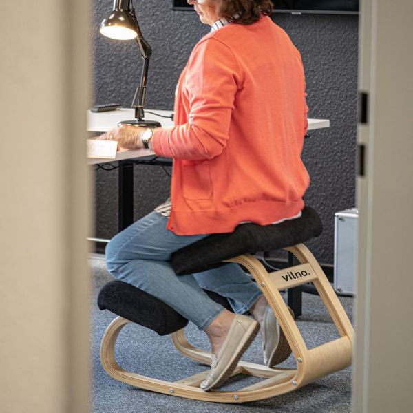 Nobel ergonomic kneeling chair5