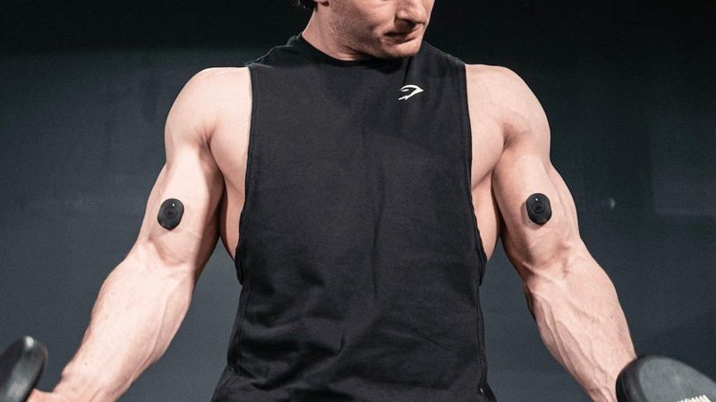 Tap and vibrate your way to stronger muscles with this stick-on gadget