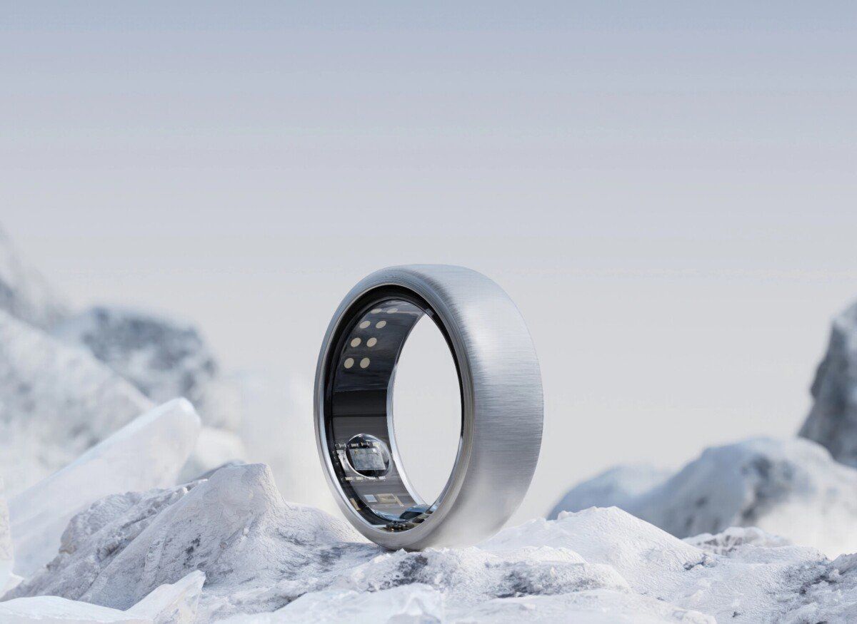 Oura ring titanium